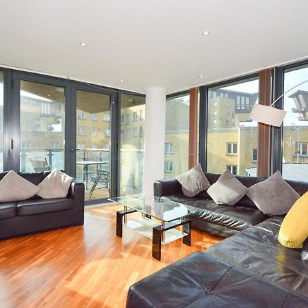 Apartment Wharf - Canary South London Exteriör bild