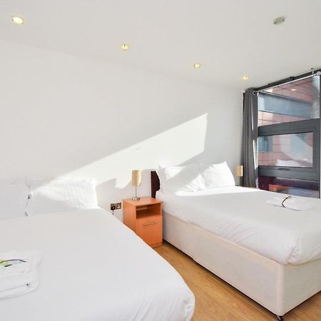 Apartment Wharf - Canary South London Exteriör bild